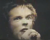 Джонни Роттен во время первого телевыступления в августе 1976