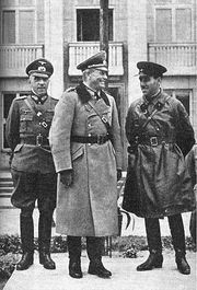 генерал Гудериан (в центре) и комбриг Кривошеин (справа) во время совместного советско-германского парада в Брест-Литовске