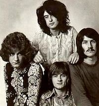 Led Zeppelin (по часовой слева: Роберт Плант, Джимми Пейдж, Джон Бонэм, Джон Пол Джонс)