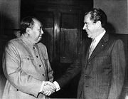 Мао с президентом США Ричардом Никсоном, 1972.