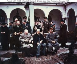 Ялтинская конференция 1945: Черчилль, Рузвельт и Сталин