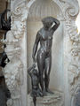 Минерва, statuette in the pedestal of Perseus