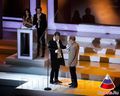 Дмитрий Певцов вручает приз Глебу Панфилову. Церемония открытия Кинотавра 2010