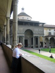 1429—1443 гг. капелла Пацци, Флоренция.