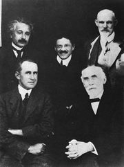 A. Einstein, A.S. Eddington, P. Ehrenfest, H.A. Lorentz, W. de Sitter in Leiden (1920)