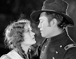 Долорес Костелло в роли Мэриленд Калверт (с Джейсоном Робардсом, мелодрама «Сердце Мэриленд», 1927)