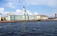 Здание Кунсткамеры, фото 2005 г.