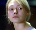 Оксана Акиньшина в роли Зойки в фильме "Игры мотыльков"