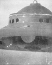Многие полагали, что «тарелкой» Дж.Адамски был уличный фонарь