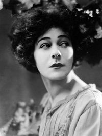 Алла Назимова в 1921 году