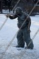 Памятник Е.Леонову на ул.Мосфильмовская