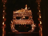 Саркофаг св. Адальберта в Гнезно