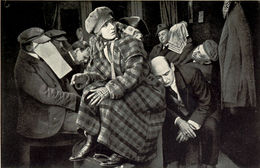Осси в фильме «Какаду и чибис» (1920)