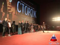 Ольга Филипук в зеленом платье