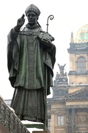 Памятник св. Адальберту на Вацлавская площадь в Праге